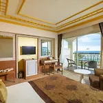 리조트 Crystal Palace Luxury & 시데