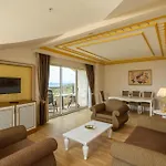Crystal Palace Luxury & 리조트