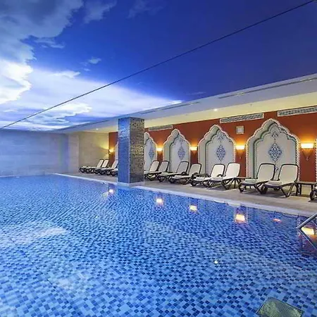 Crystal Palace Luxury & Complex