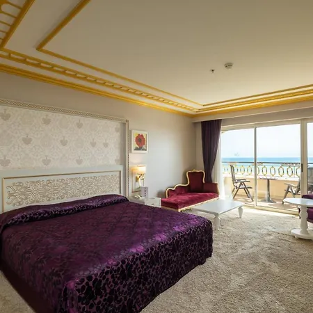 Crystal Palace Luxury & Side