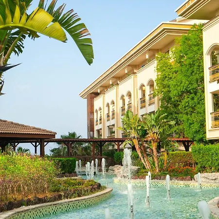 Semesteranläggning (resort) Crystal Palace Luxury &