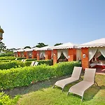 Crystal Palace Luxury &