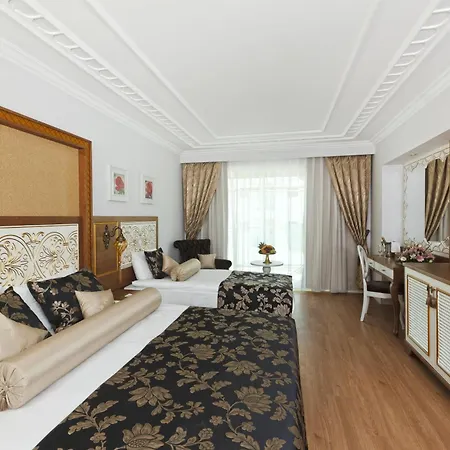 Crystal Palace Luxury & אתר נופש