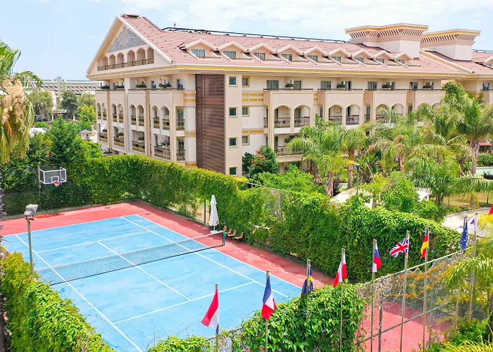Crystal Palace Luxury & Resort 5*