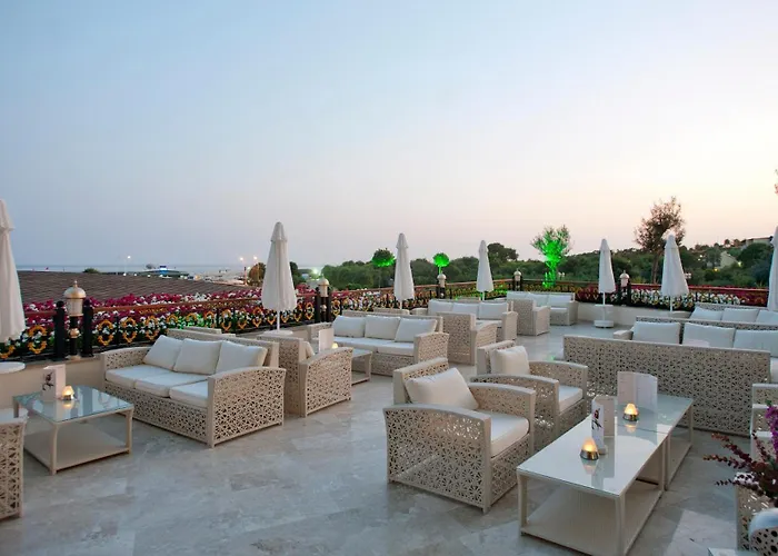 Crystal Palace Luxury & Resort 5*