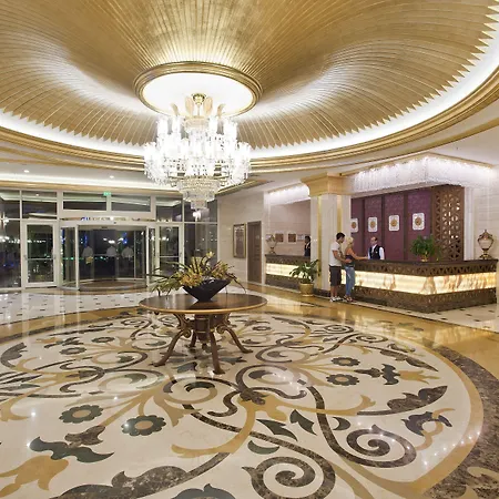 度假村 Crystal Palace Luxury & 锡德